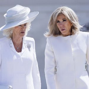 Brigitte Macron choisit une tenue inspirée de Kate Middleton pour rencontrer Camilla Parker Bowles