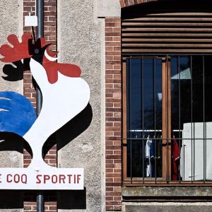 Le Coq Sportif en difficulté financière : le gouvernement propose des solutions pour sauver des emplois