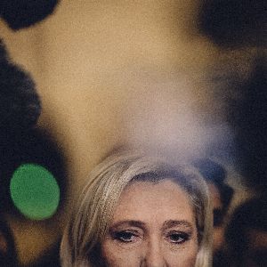 Marine Le Pen mise sur la censure pour son pari politique