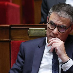 Pas de Bernard Cazeneuve à Matignon : Olivier Faure s'oppose à la censure de Michel Barnier