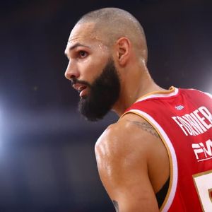 Retour victorieux d'Evan Fournier avec l'Olympiacos en Euroligue après plus de 12 ans en France