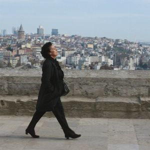 "Traversée d'Istanbul : une immersion cinématographique intense"