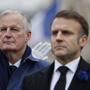 "Actualités du 5 décembre : Démission de Barnier, allocution de Macron, grève dans la fonction publique et prise de Hama par les rebelles en Syrie"