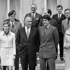 Barnier et Pompidou : une rencontre historique entre deux Premiers ministres censurés de la Ve République