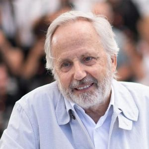 Fabrice Luchini révèle un possible bidonnage dans l'émission de l'Agence Kretz : la famille réplique de façon cash