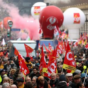 Grève fonction publique à Paris : tensions malgré la censure de Barnier