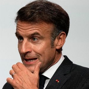 Macron prévoit une loi spéciale pour 2025 : ce qu'elle implique