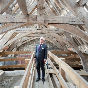 Ken Follett et l'église gothique de Notre-Dame de Paris