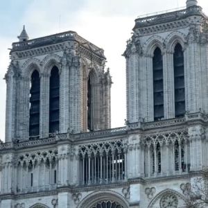 La réouverture de Notre-Dame se fera intégralement à l'intérieur en raison de la météo