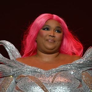 Lizzo : une plainte pour harcèlement rejetée, sa société visée