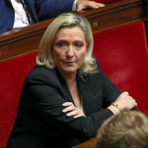 Marine Le Pen dénonce la misogynie pendant la séquence de censure