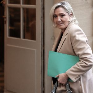 Marine Le Pen révèle son premier ressenti de misogynie en 25 ans lors d'une séquence télévisée