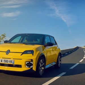 Nouvelle Renault 5 : leader des ventes de voitures électriques en novembre