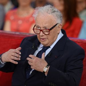 Philippe Bouvard, 95 ans, tire sa révérence sur les ondes