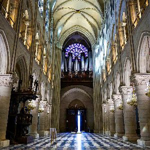 Réouverture de Notre-Dame de Paris : un symbole d'unité et d'importance diplomatique