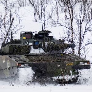 Vente de plus de 200 véhicules blindés de combat par la Suède et le Danemark