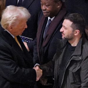 Donald Trump appelle à un cessez-le-feu immédiat en Ukraine après sa rencontre avec Zelensky