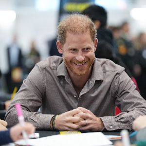 Le prince Harry se confie sur sa détresse mentale et le manque de soutien de la famille royale