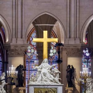 Messe inaugurale à Notre-Dame de Paris en présence d'Emmanuel Macron