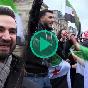 "Syriens à Paris célèbrent la chute de Bachar al-Assad"