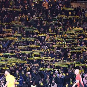 "Alerte à la bombe lors du match Nantes-Rennes en Ligue 1: revendication Hamas, deux personnes arrêtées"