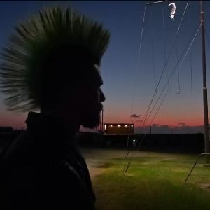 Antoine de Maximy découvre un cadavre lors d'un tournage de J'irai dormir chez vous