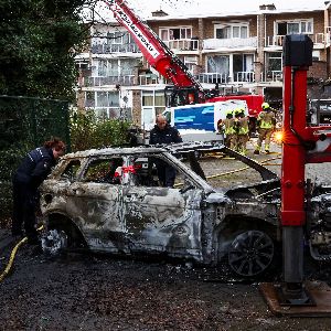 "Enquête sur l'effondrement d'un immeuble à La Haye: piste criminelle confirmée"