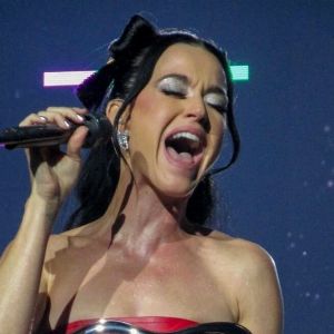 "Le grand retour de Katy Perry en France : découvrez les détails de sa tournée événement !"