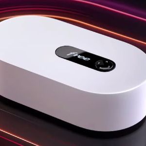 "Découvrez le Wifi 7 ultra-puissant de la Freebox Ultra!"