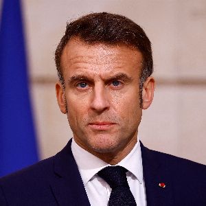 "Emmanuel Macron veut nommer un Premier ministre en moins de 48 heures : l'annonce choc à l'Elysée!"