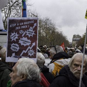 "Incroyable ! Les pensions de base augmentent de 2,2 % en janvier, suite à la chute du gouvernement de Michel Barnier"