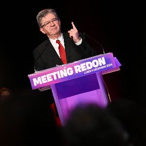 Jean-Luc Mélenchon défie ses alliés du NFP avant la rencontre avec Emmanuel Macron