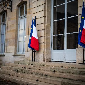 "Le refus catégorique de devenir ministre par Luc Le Vaillant : les coulisses de la tentation politique"