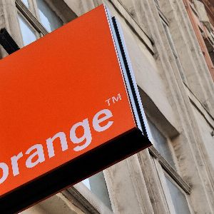 "Orange condamné à payer une amende record pour des publicités trompeuses dans les boîtes mails"