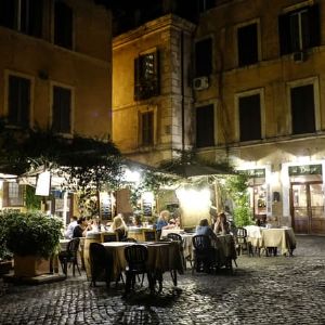 "Révélation choc : la mafia italienne engrange des milliards grâce au tourisme"