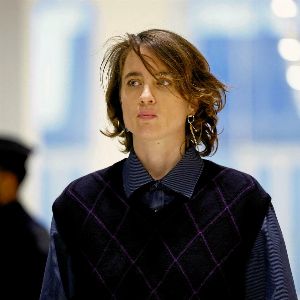 "Scandale au procès de Christophe Ruggia : Adèle Haenel témoigne de son enfance brisée"