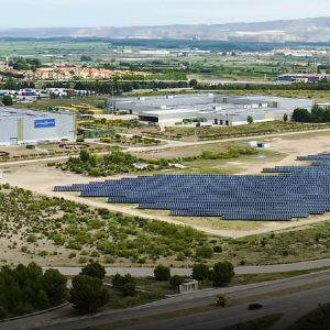 "Une gigafactory en Espagne pour des batteries abordables : Stellantis s'allie à CATL"