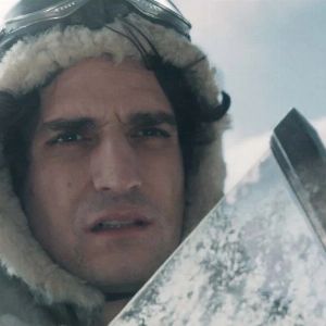 Découvrez comment Louis Garrel et Pablo Agüero rendent hommage à Saint-Ex, à la fois écrivain et pilote