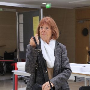 "Scandale au procès des viols de Mazan : réaction choquante de la défense, Gisèle Pélicot quitte la salle"