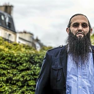 "Scandale à Paris : Elias d’Imzalène échappe à la prison pour ses appels à l'intifada"