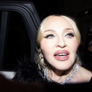 "Scandale avec le Pape François : Madonna annonce son retour musical en 2025"