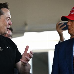 "Alerte : Elon Musk au cœur d'une crise budgétaire aux États-Unis"