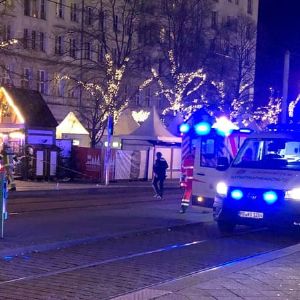 "Drame au marché de Noël en Allemagne : plus de 60 blessés après qu'une voiture ait foncé dans la foule"