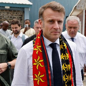 Emmanuel Macron attaqué à Mayotte : sa réponse aux accusations de colère face à des membres du RN