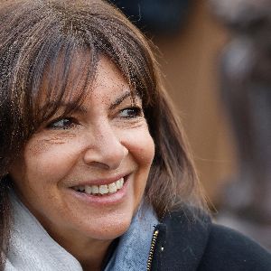 "Le scandale des factures téléphoniques d'Anne Hidalgo : révélations choc un an après son voyage à Tahiti"