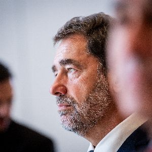 "Le sulfureux Christophe Castaner rejoint Shein, le défi de la fast-fashion"