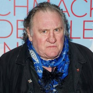 "Scandale : Des personnalités exigent que Gérard Depardieu perde sa Légion d'honneur"