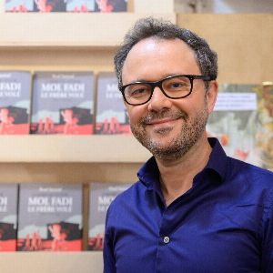 "Révélations exclusives : classement inédit des ventes de livres avec Kamel Daoud, Riad Sattouf, Gaël Faye en haut de l'affiche"