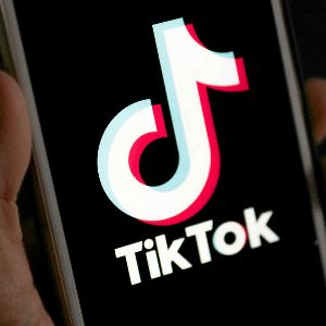 "Choc en Albanie : TikTok banni suite à un drame tragique"