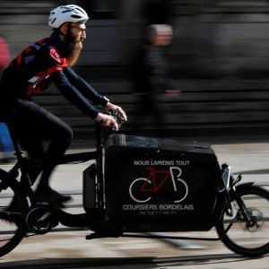 "Choisir un vélo-cargo : biporteur ou longtail, quel modèle privilégier ?"